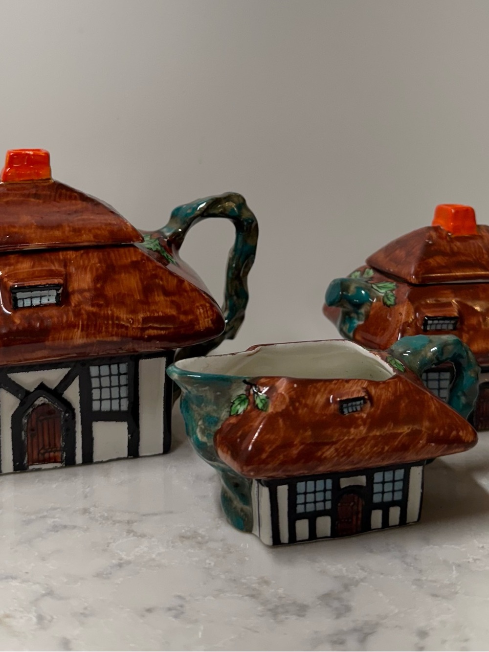 Decorative Vintage John Maddock & Sons 'Rustic' Cottage Ware Tea Set
